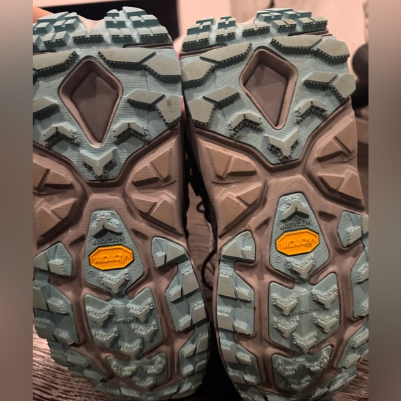 HOKA Kaha 2 GTX Gore-Tex Hiking Vibram Boots Shoes size 7 women’s - Picture 7 of 8